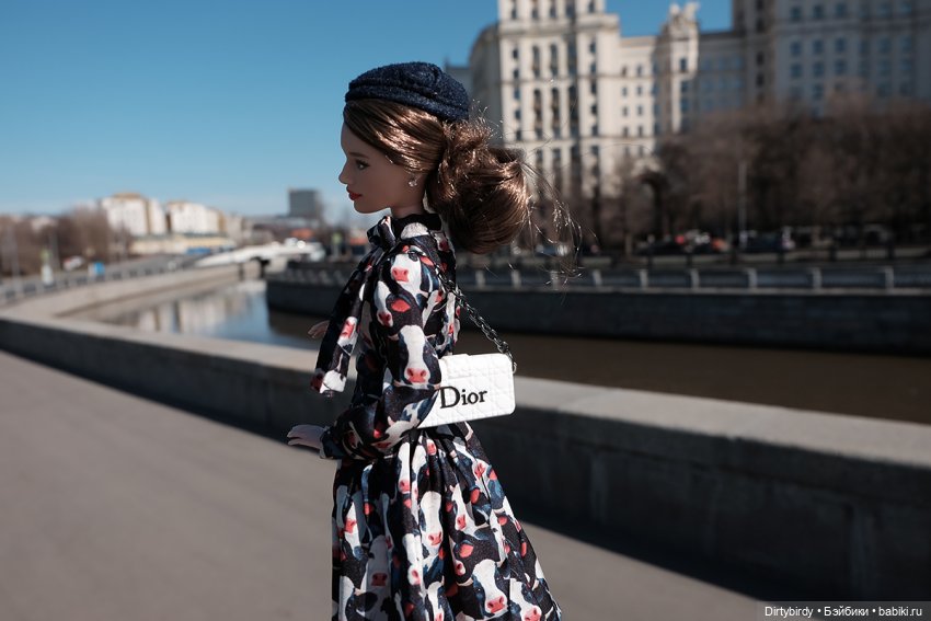 Погуляем в новом платье — Куклы Barbie (Барби): Looks