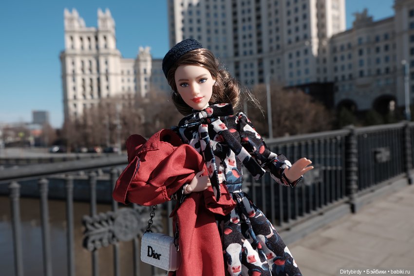 Погуляем в новом платье — Куклы Barbie (Барби): Looks