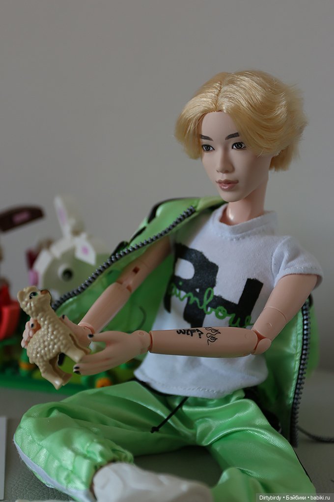 Подборка самых известных аутфитов Феликса Обитсу | Бэйбики Подборка самых известных аутфитов Феликса Обитсу (фото 2)