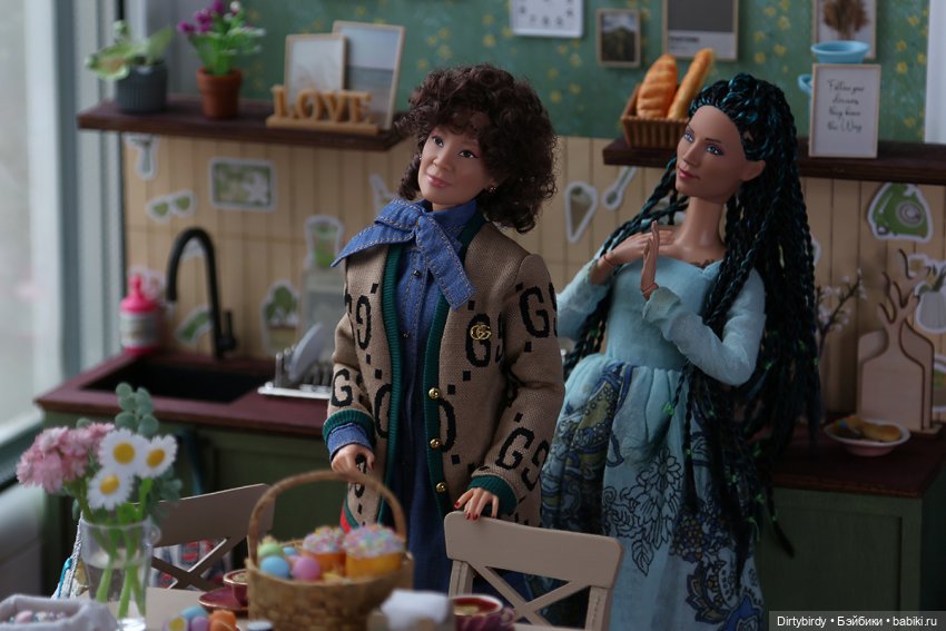 Когда в общаге гости. Распаковка подарков и кукловстреча