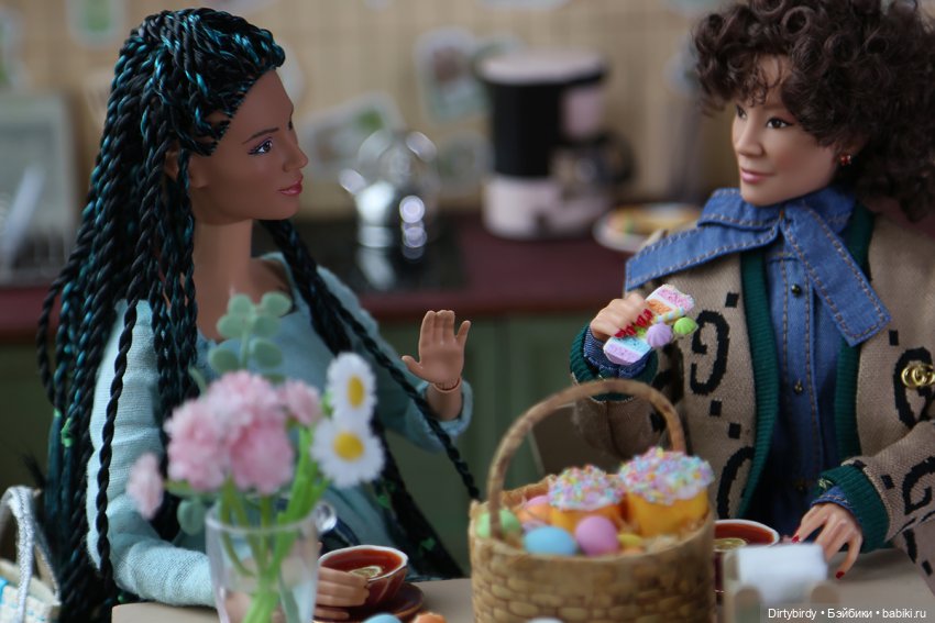 Когда в общаге гости. Распаковка подарков и кукловстреча (фото 6)