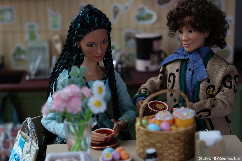 Когда в общаге гости. Распаковка подарков и кукловстреча (фото 7)