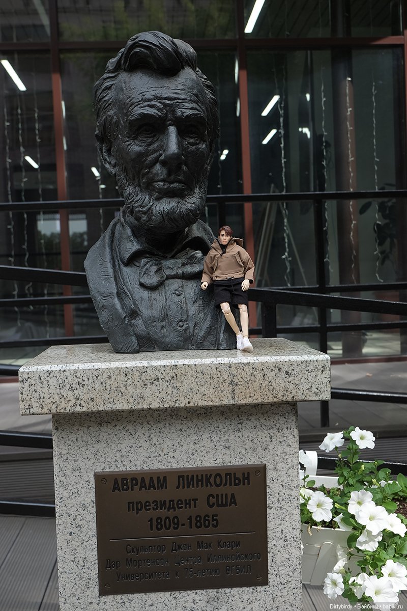 Джексон Ван знакомится с "Иностранкой"