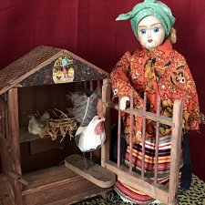 1900 г. Деревянная механическая антикварная игрушка «Курятник» Putz, Erzgebirge Германия