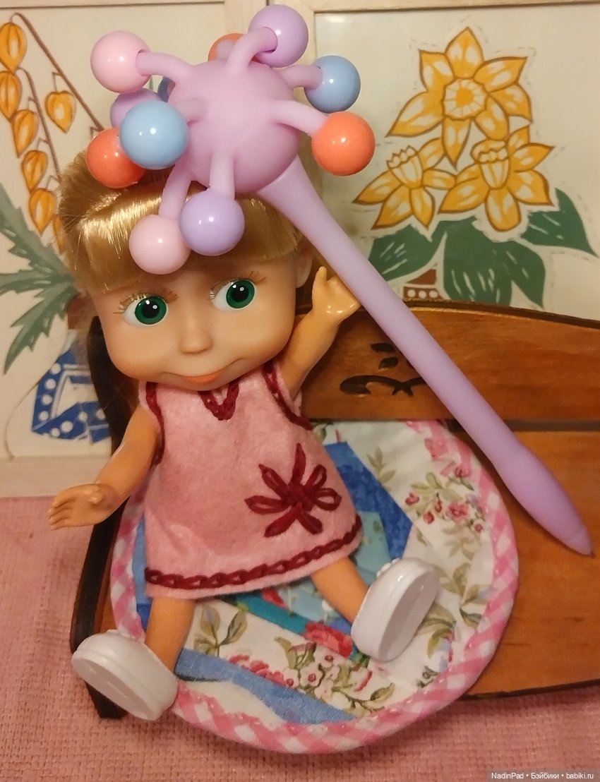 Маша и смешная ручка — Куклы Маша и Медведь (Simba): Маша в кармашке (фото 4)