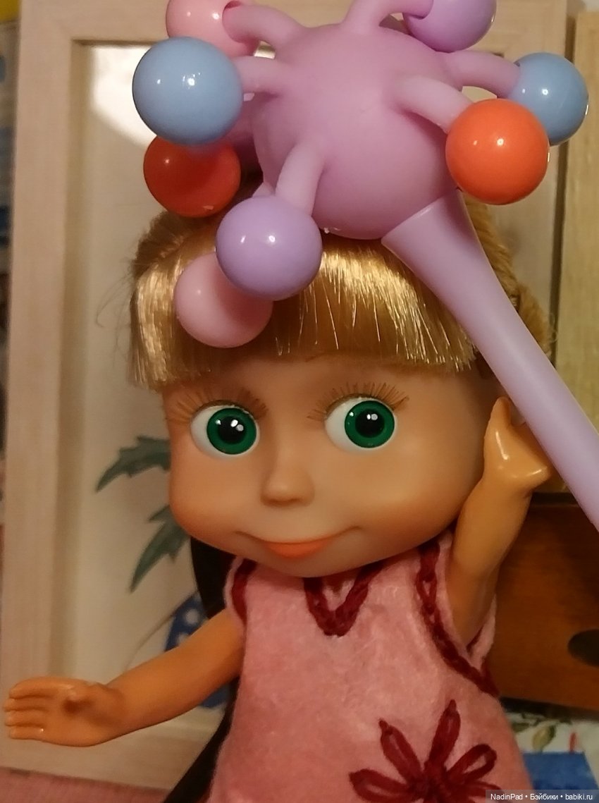 Маша и смешная ручка — Куклы Маша и Медведь (Simba): Маша в кармашке (фото 5)