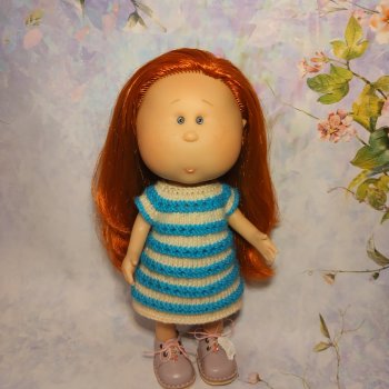 Мотя, новое платье и кокошник, снеговик, ботиночки.