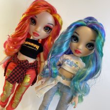 Такие разные близняшки