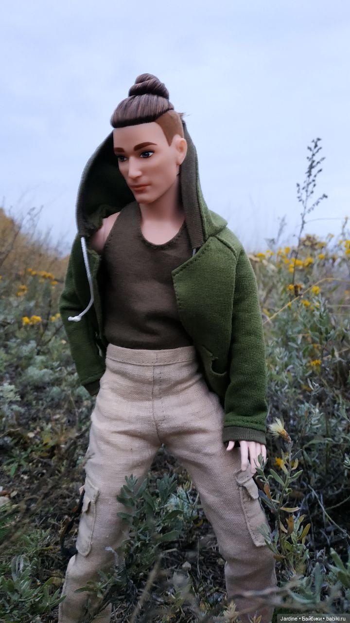 худи, майка и брюки карго для Кена