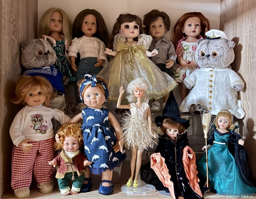 Из жизни Барри и Лены — Коллекции игровых кукол (Playline): фото полок