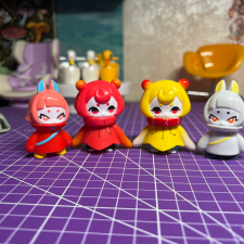 Фигурки девочек от VAG