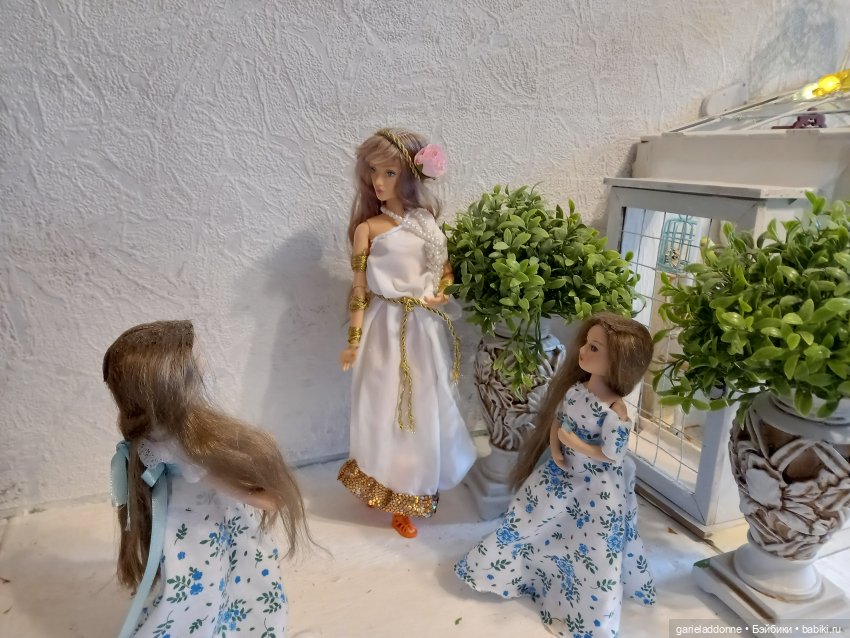 Очень приятно, царица — Зарисовки из кукольной жизни: фотоистории