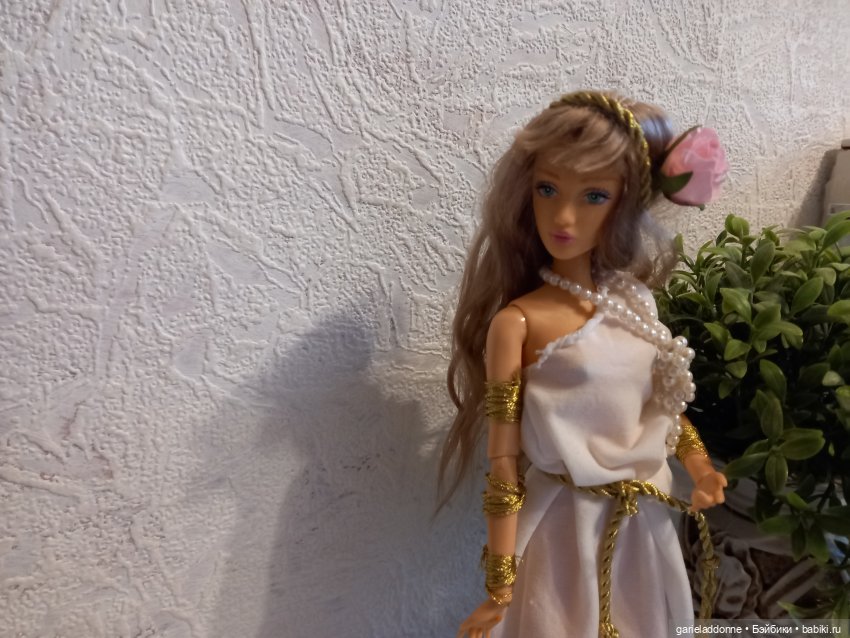 Очень приятно, царица — Зарисовки из кукольной жизни: фотоистории