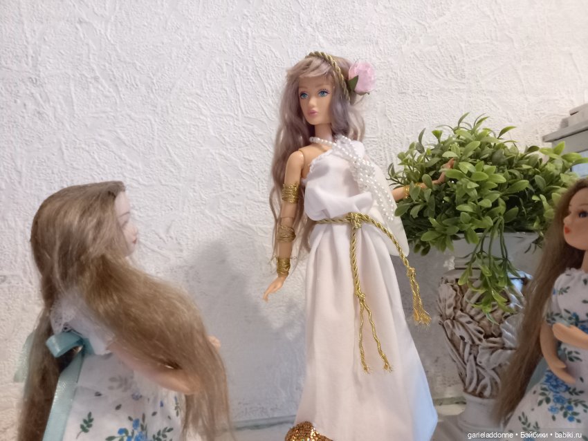 Очень приятно, царица — Зарисовки из кукольной жизни: фотоистории