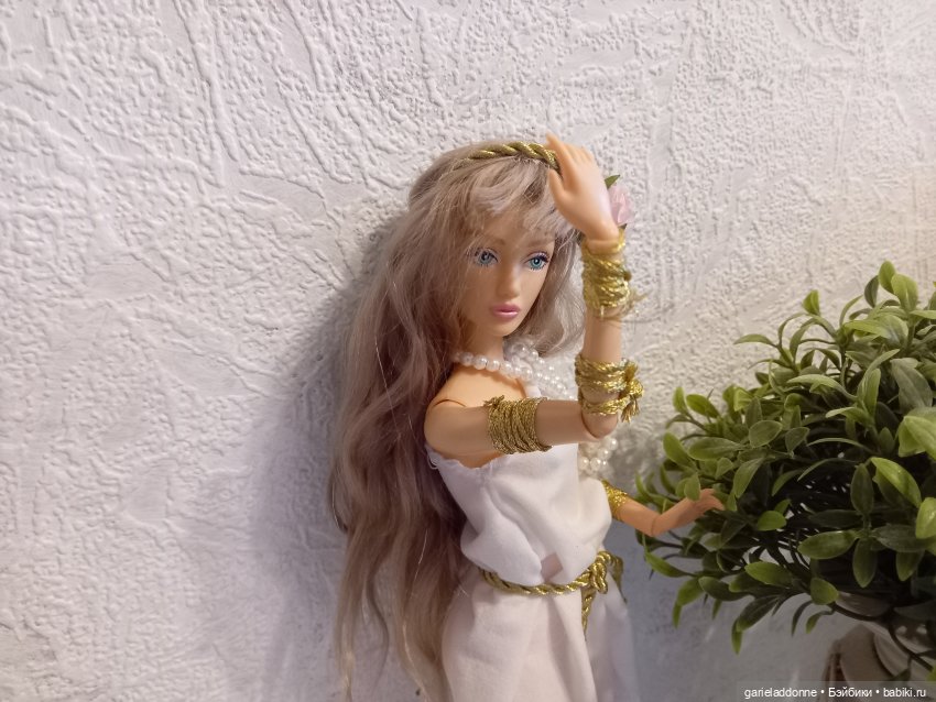 Очень приятно, царица — Зарисовки из кукольной жизни: фотоистории