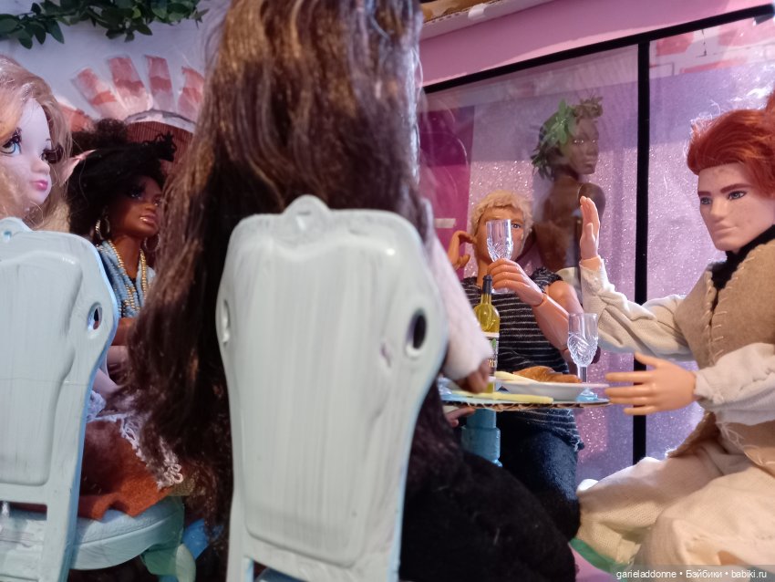 Случайное кафе — Зарисовки из кукольной жизни: фотоистории