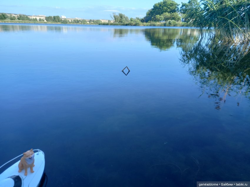 В лодке, не считая собаки | Бэйбики В лодке, не считая собаки