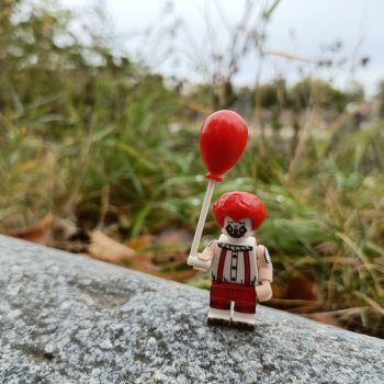 Цирк уехал...А клоуны...