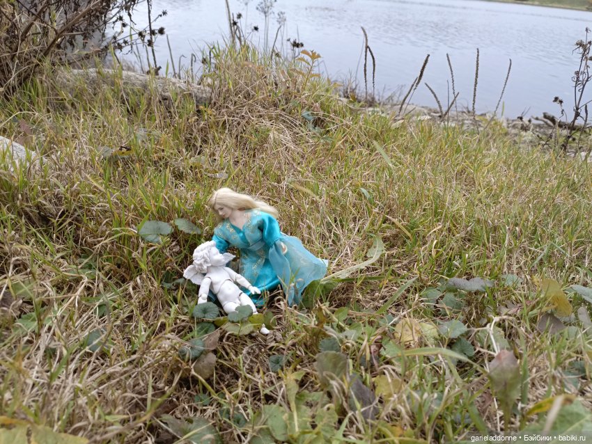 Падение Предвестника — Зарисовки из кукольной жизни: фотоистории