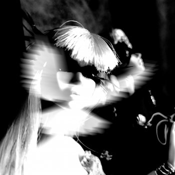 Темное стекло