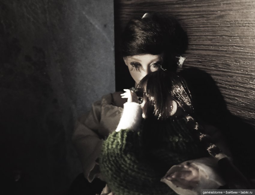 Ужас, рассказанный ночью в кукольном шкафу (фото 10)