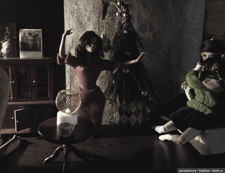 Ужас, рассказанный ночью в кукольном шкафу