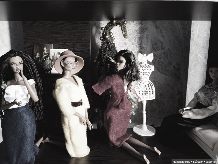 Ужас, рассказанный ночью в кукольном шкафу