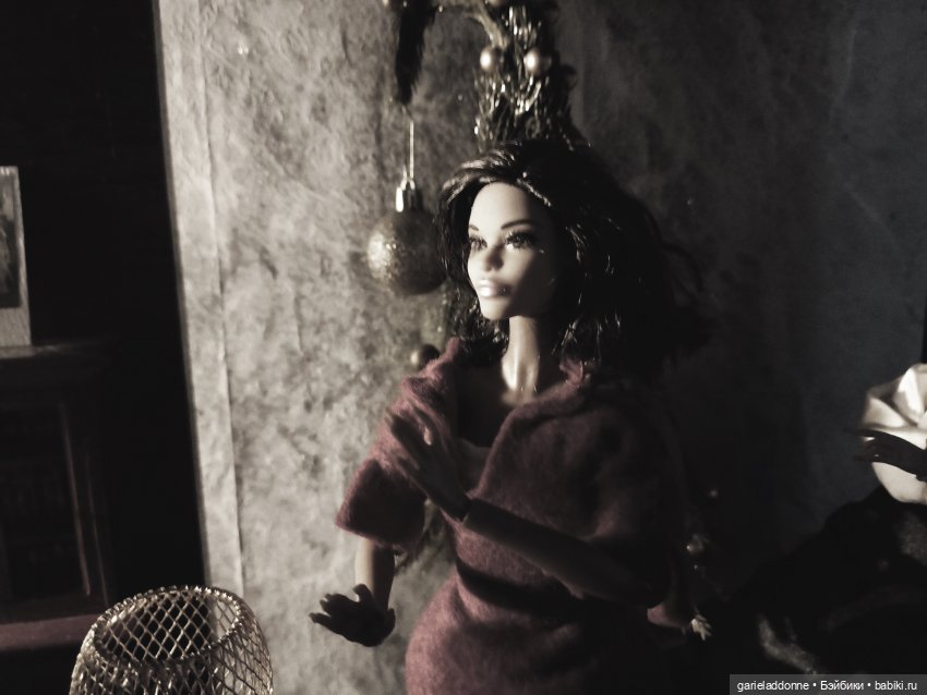 Ужас, рассказанный ночью в кукольном шкафу