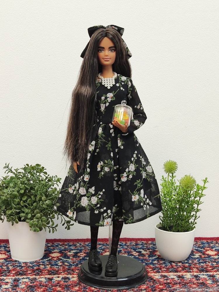 Знакомство с 1:6 | Бэйбики Знакомство с 1:6 — Куклы Barbie (Барби): Looks (фото 2)