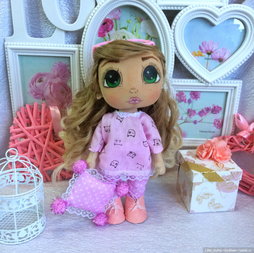 Продолжение 🤗Мои текстильки с рисованным личиком