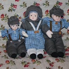 Семья из трёх куколок