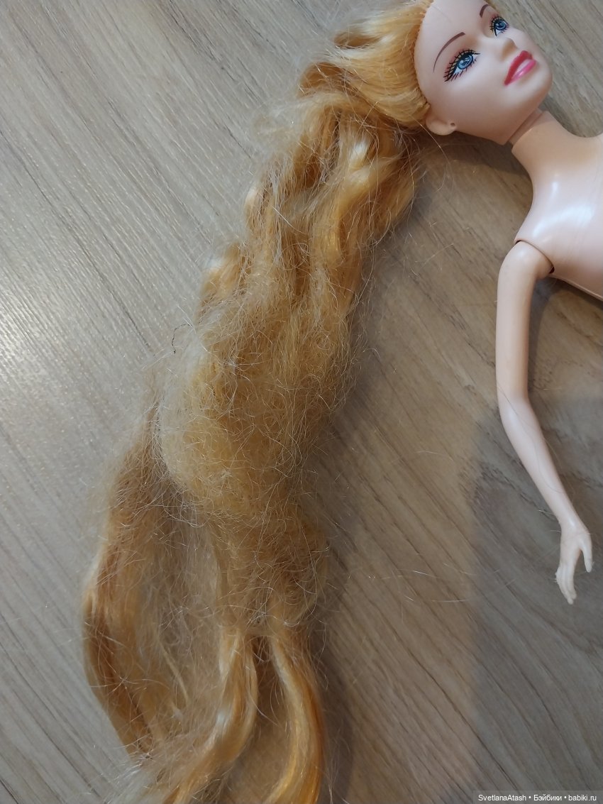 Ремонт нескольких кукол (волосы, выведение пятен, новая одежда)