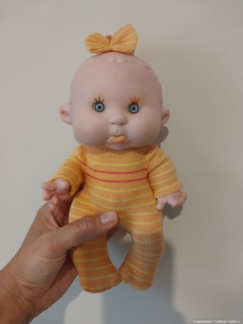 Ремонт нескольких кукол (волосы, выведение пятен, новая одежда) (фото 7)