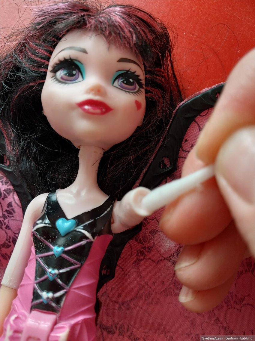 Куклы дочек подруги приходили лечиться + выкройка брюк и безрукавной блузки на куклу Hasbro Super girls