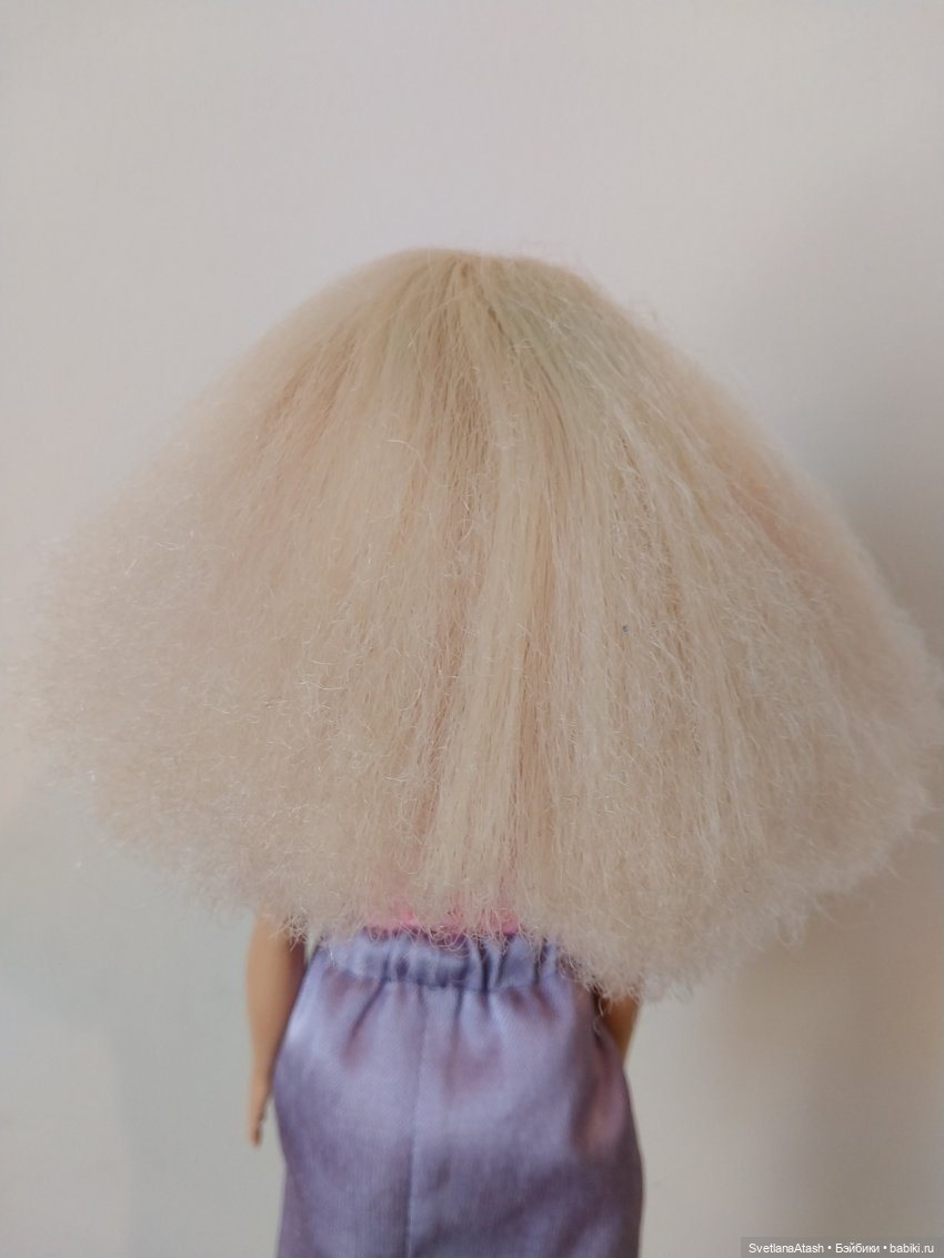 Куклы дочек подруги приходили лечиться + выкройка брюк и безрукавной блузки на куклу Hasbro Super girls