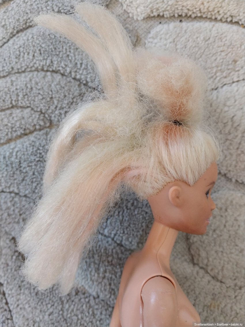 Куклы дочек подруги приходили лечиться + выкройка брюк и безрукавной блузки на куклу Hasbro Super girls