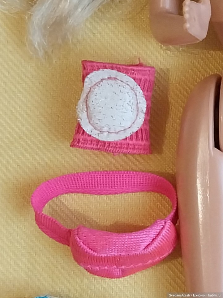 Две плюс одна, которых в топик объединило платье