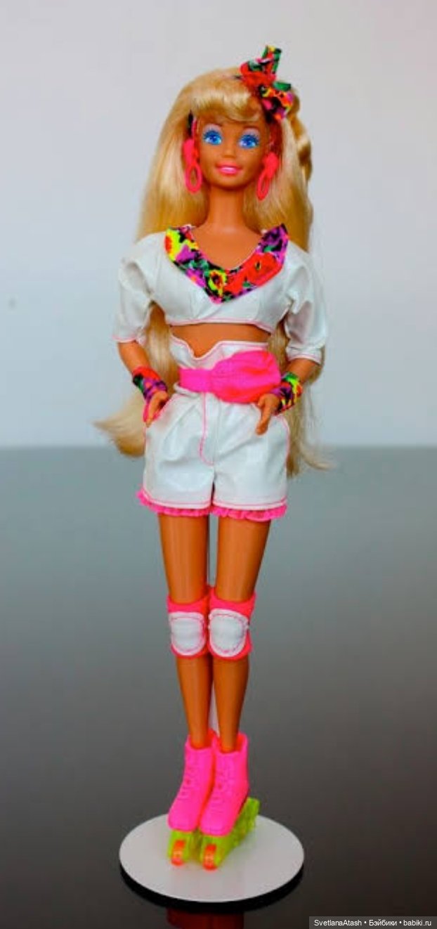 Две плюс одна, которых в топик объединило платье