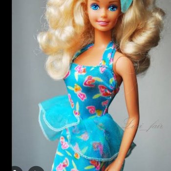 Две плюс одна, которых в топик объединило платье