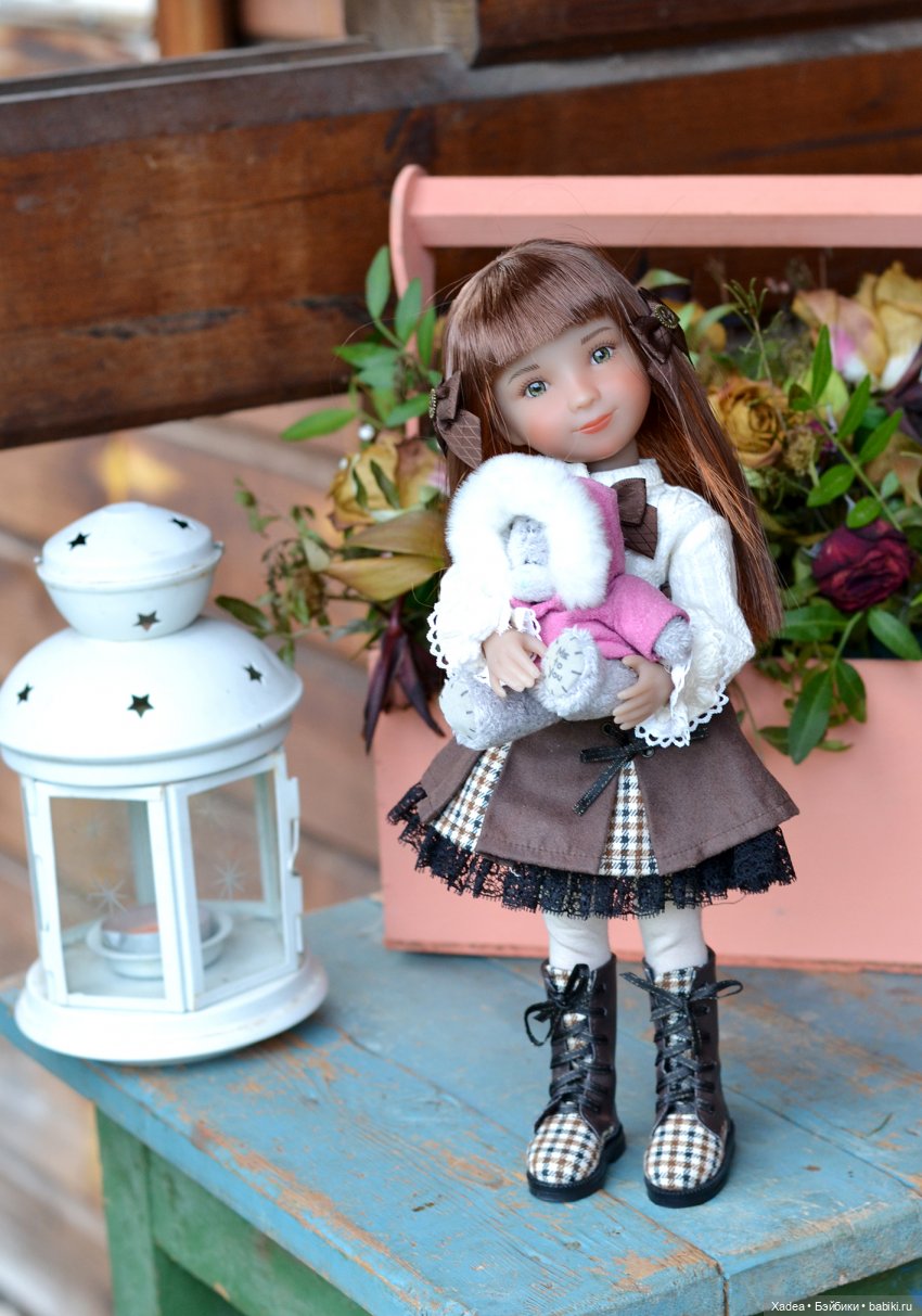 Маленькая прогулка — Куклы Ruby Red (Руби Ред) Fashion Friends: Siblies (фото 8)