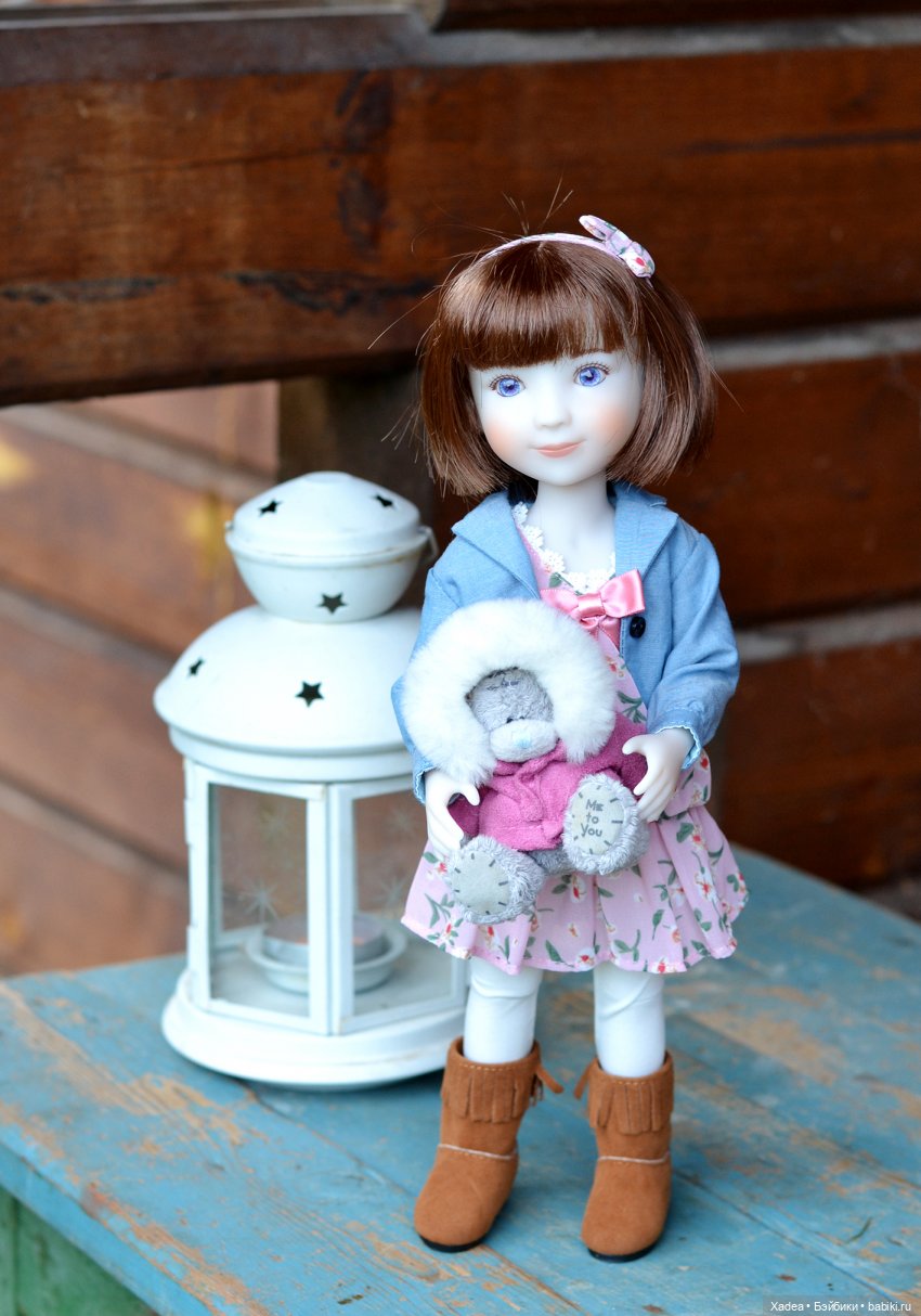 Маленькая прогулка — Куклы Ruby Red (Руби Ред) Fashion Friends: Siblies (фото 7)