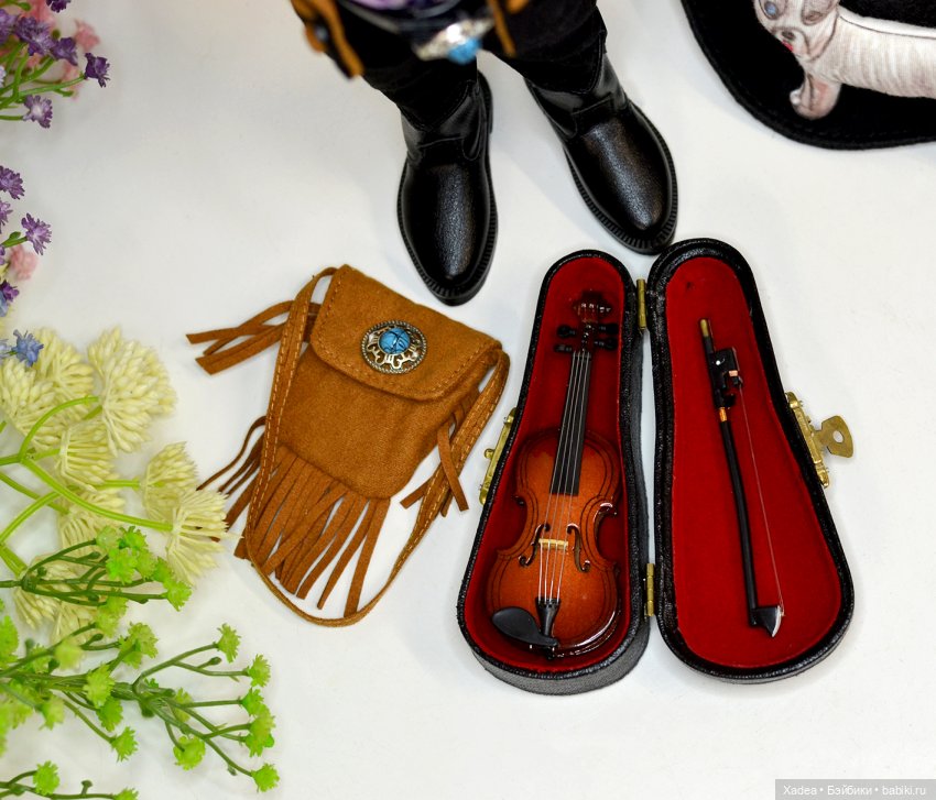 Ruby Red Вайнона — Куклы Ruby Red (Руби Ред) Fashion Friends: Siblies (фото 7)