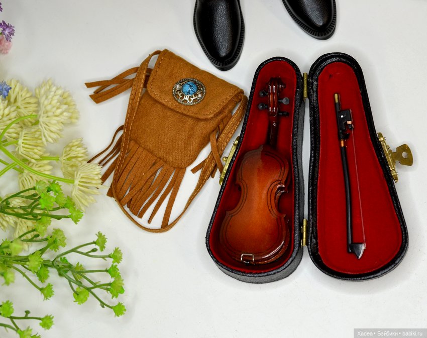 Ruby Red Вайнона — Куклы Ruby Red (Руби Ред) Fashion Friends: Siblies (фото 8)