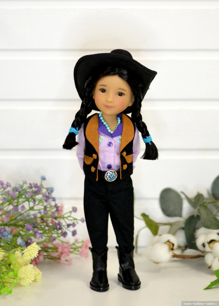 Ruby Red Вайнона — Куклы Ruby Red (Руби Ред) Fashion Friends: Siblies