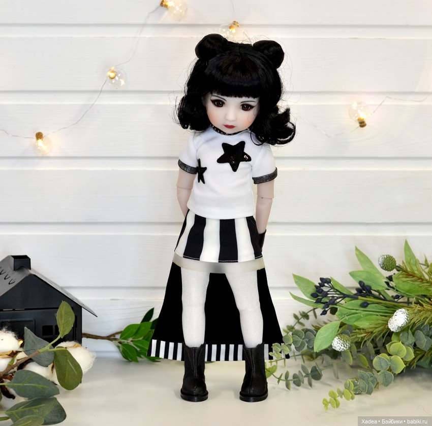 Ruby Red Никки — Куклы Ruby Red (Руби Ред) Fashion Friends: Siblies (фото 9)