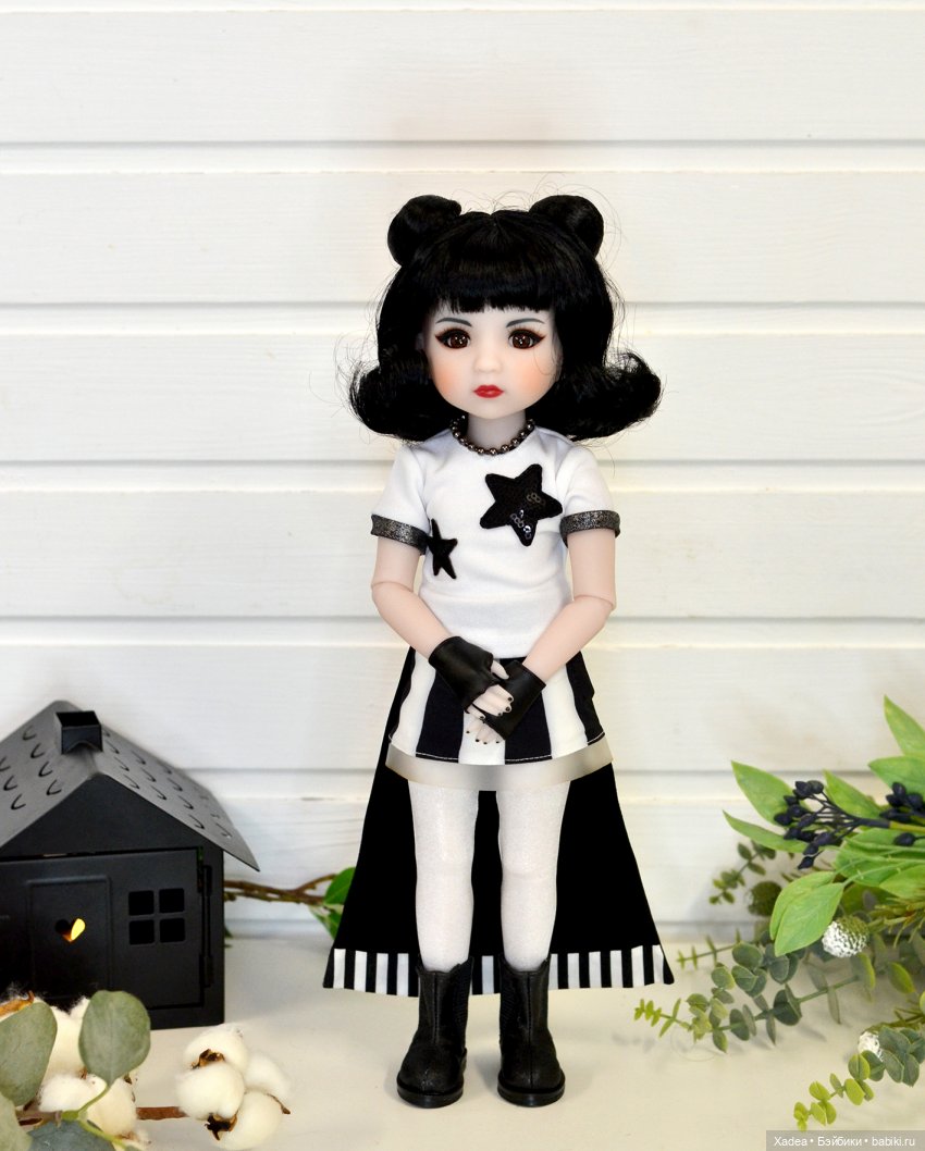 Ruby Red Никки — Куклы Ruby Red (Руби Ред) Fashion Friends: Siblies (фото 7)