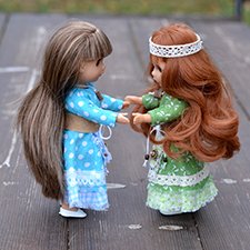 Новая кукла - новое платье