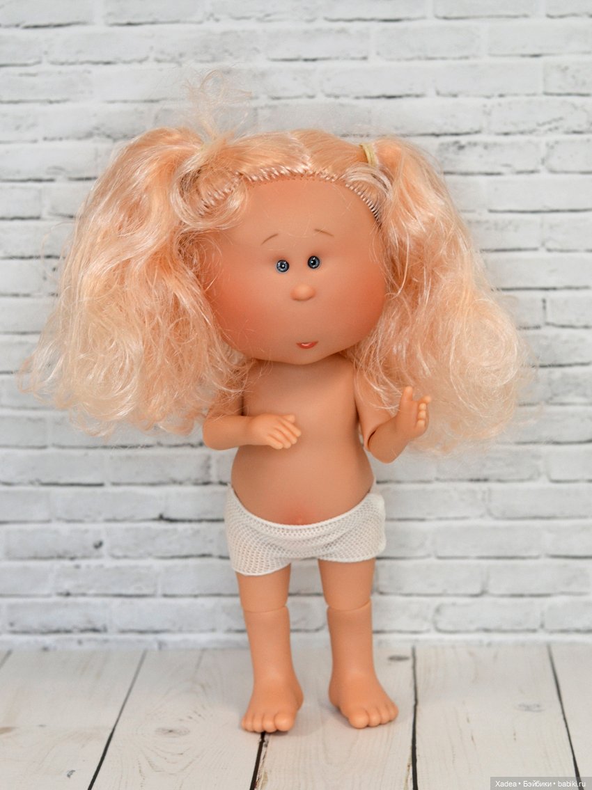 Шарнирная Мия с фабрики — Куклы Nines d'Onil (Нинес): Миа (Mia) (фото 2)