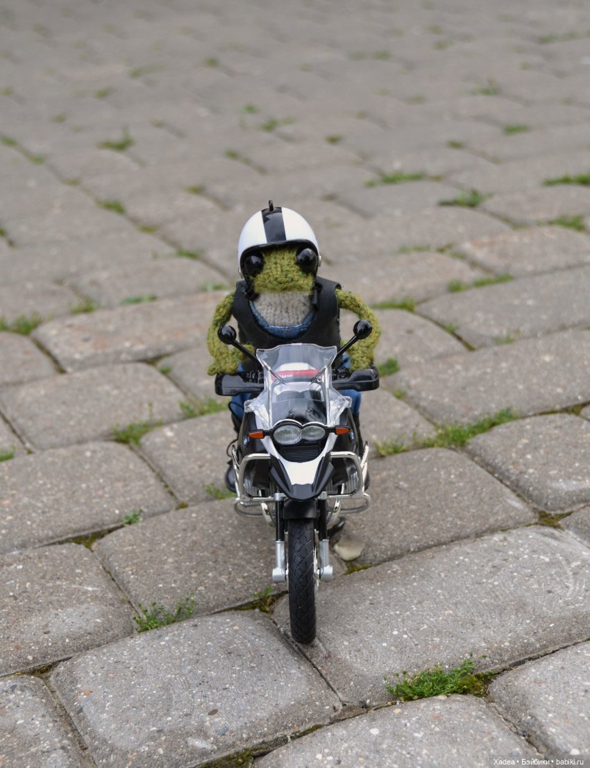 Гарольд в Суздале-2025 — Домашние фото авторских игрушек: Тедди