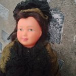 Загадочная особа в зелёном от Petitcollin